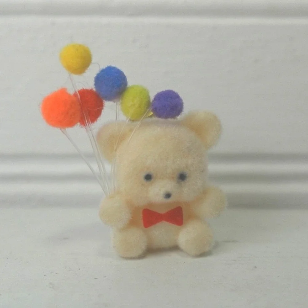 Vintage Teddy Bear Pin Flocked Fuzzy Fluffy Animal holding Balloons Mini Brooch